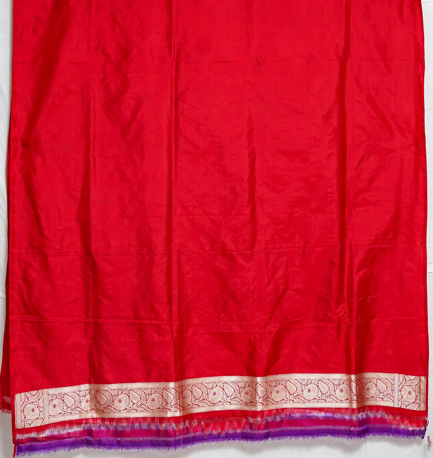 kavach red banarasi saree – classic crimson with lustrous copper zari