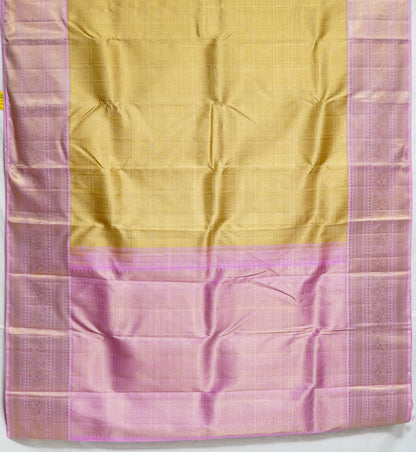 Contrast Border Pattu Saree – Traditional Silk