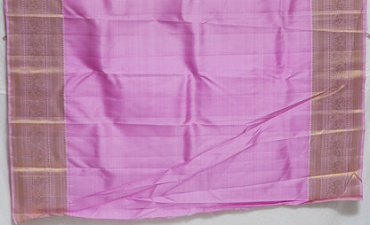 Contrast Border Pattu Saree – Traditional Silk