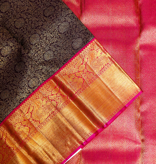 Exclusive Wedding Pattu Saree – Rich Zari Weave & Traditional Borders