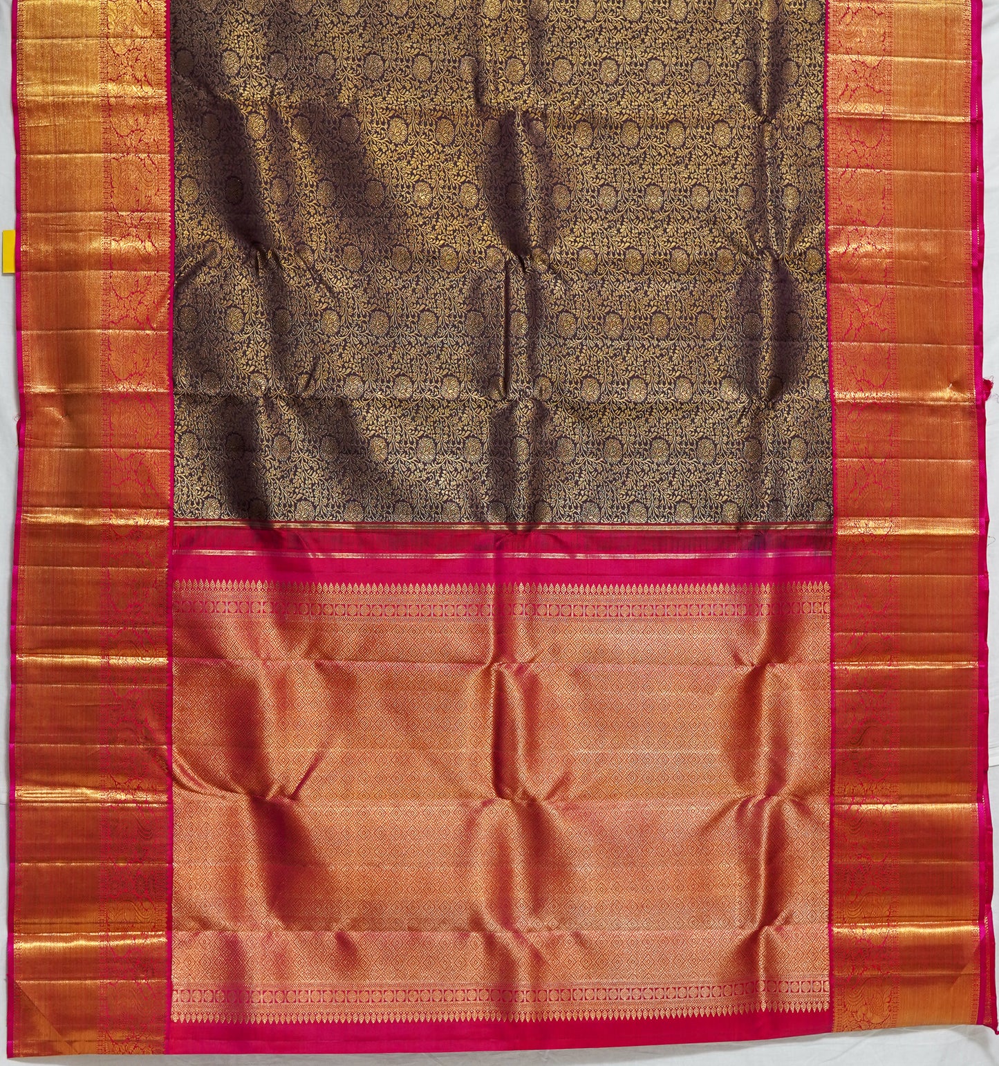 exclusive wedding pattu saree – rich zari weave & traditional borders