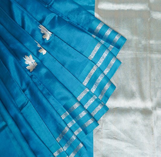 Buy Peacock Green Raw Mango Saree Online – Handwoven Pure Silk Elegance