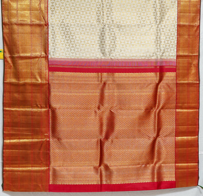 Pure Pattu Silk Saree – Regal Weave for Bridal & Festive Wear