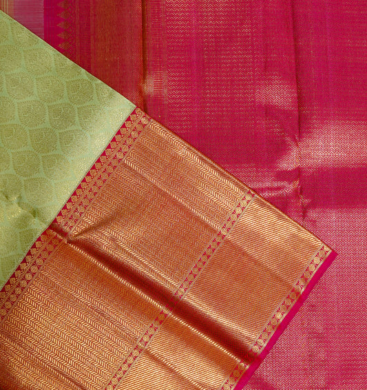 Traditional Pattu Saree – Festive Wear with Gold Zari Highlights